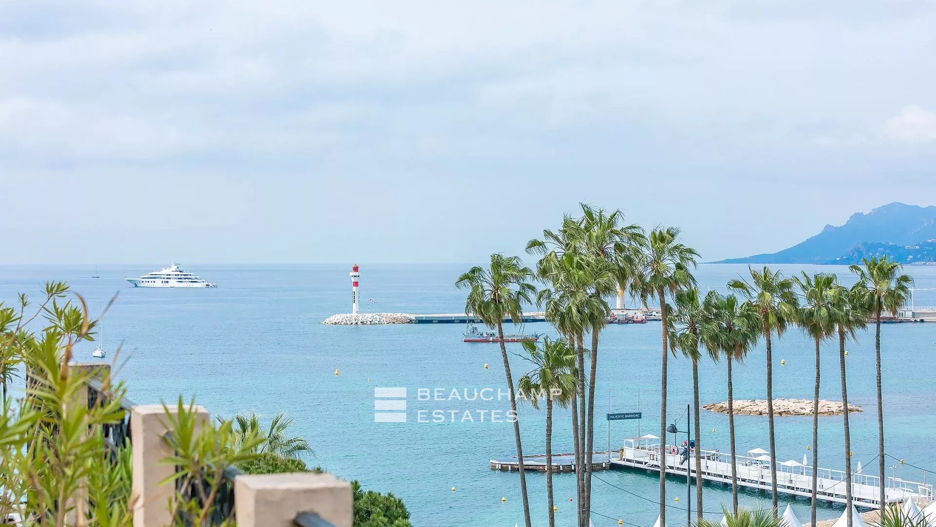 Cannes proche Croisette – Sublime appartement avec terrasses Cannes close Croisette – Apartment with Terrace