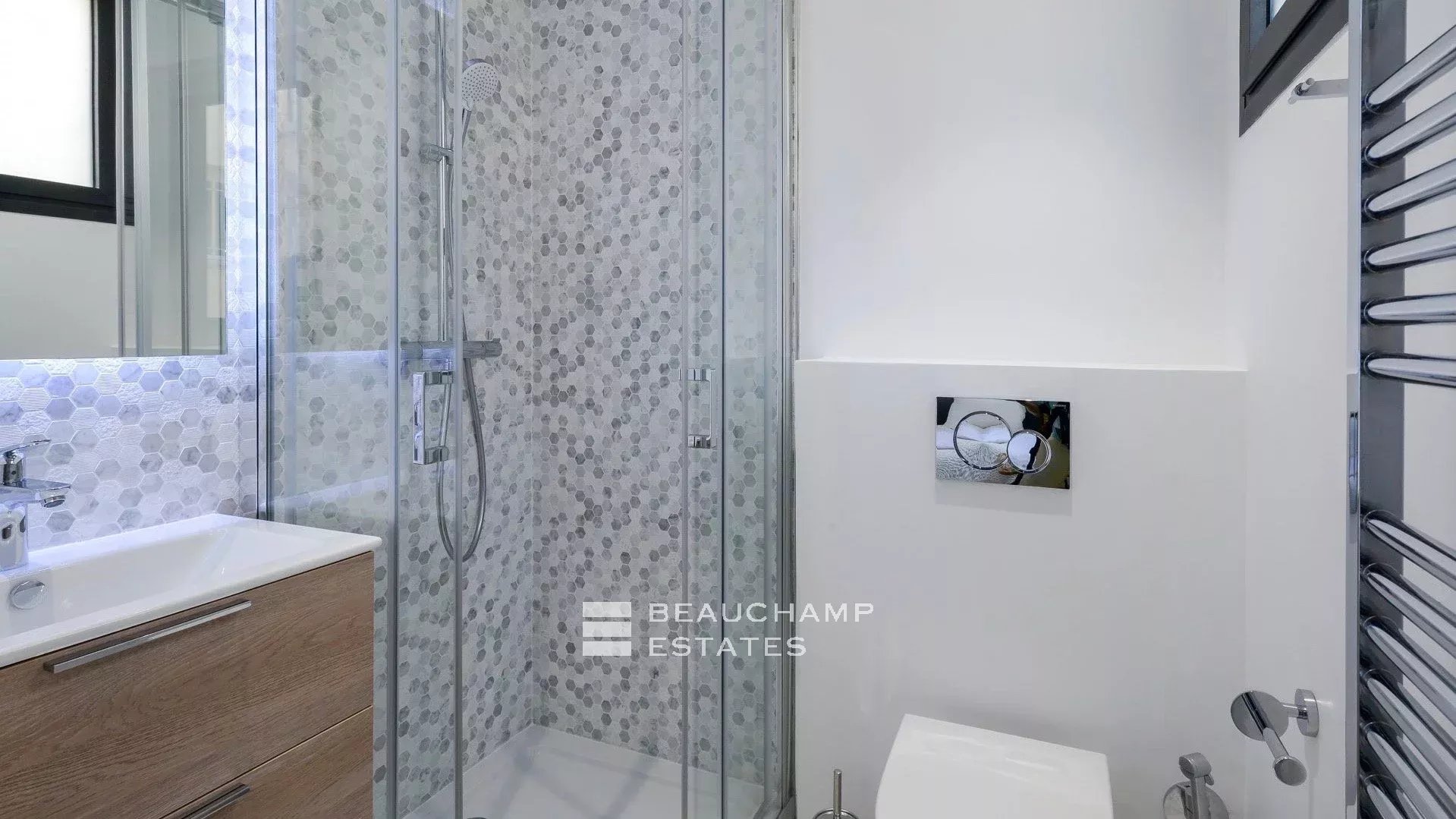 Cannes close to Croisette – Design 4 bedrooms Apartment Cannes close to Croisette – Design 4 bedrooms Apartment