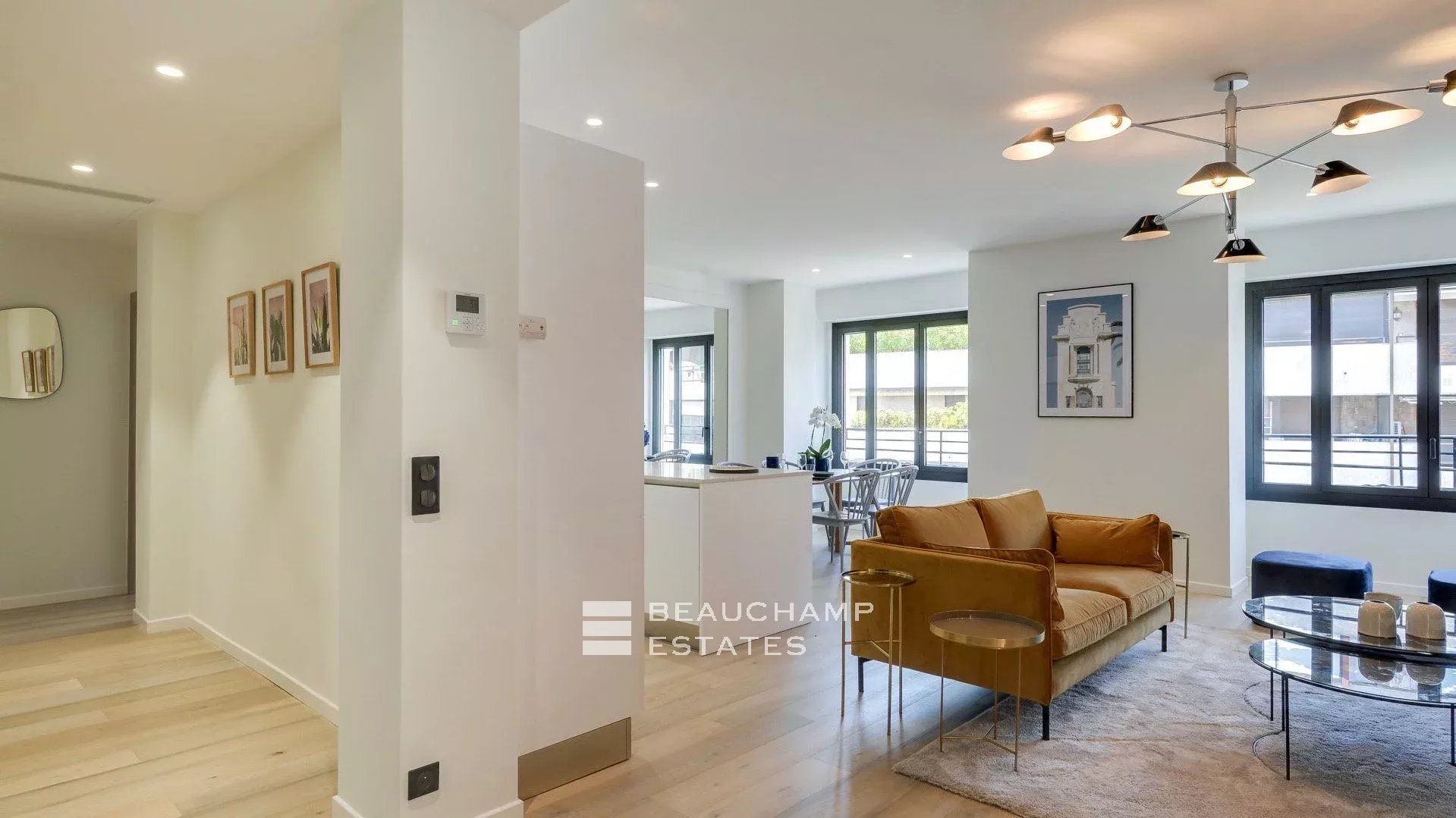 Cannes close to Croisette – Design 4 bedrooms Apartment Cannes close to Croisette – Design 4 bedrooms Apartment