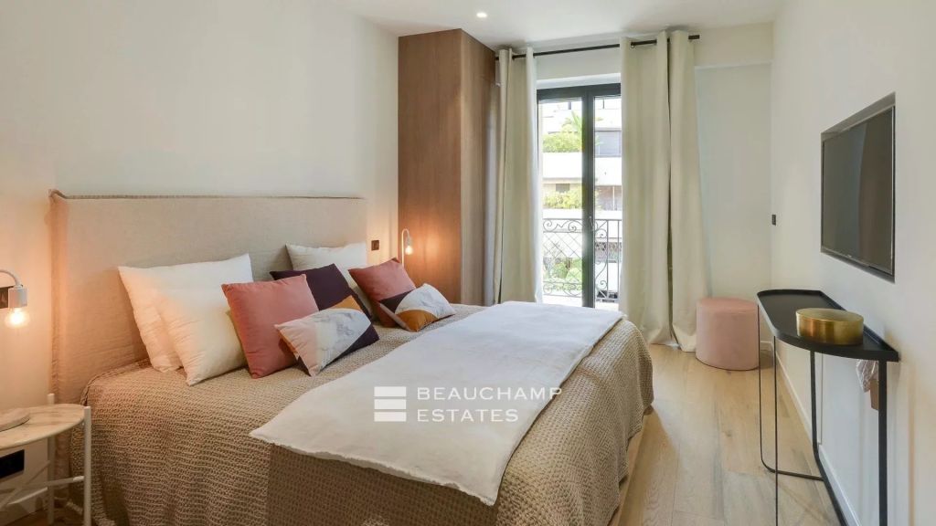 Cannes close to Croisette – Design 4 bedrooms Apartment