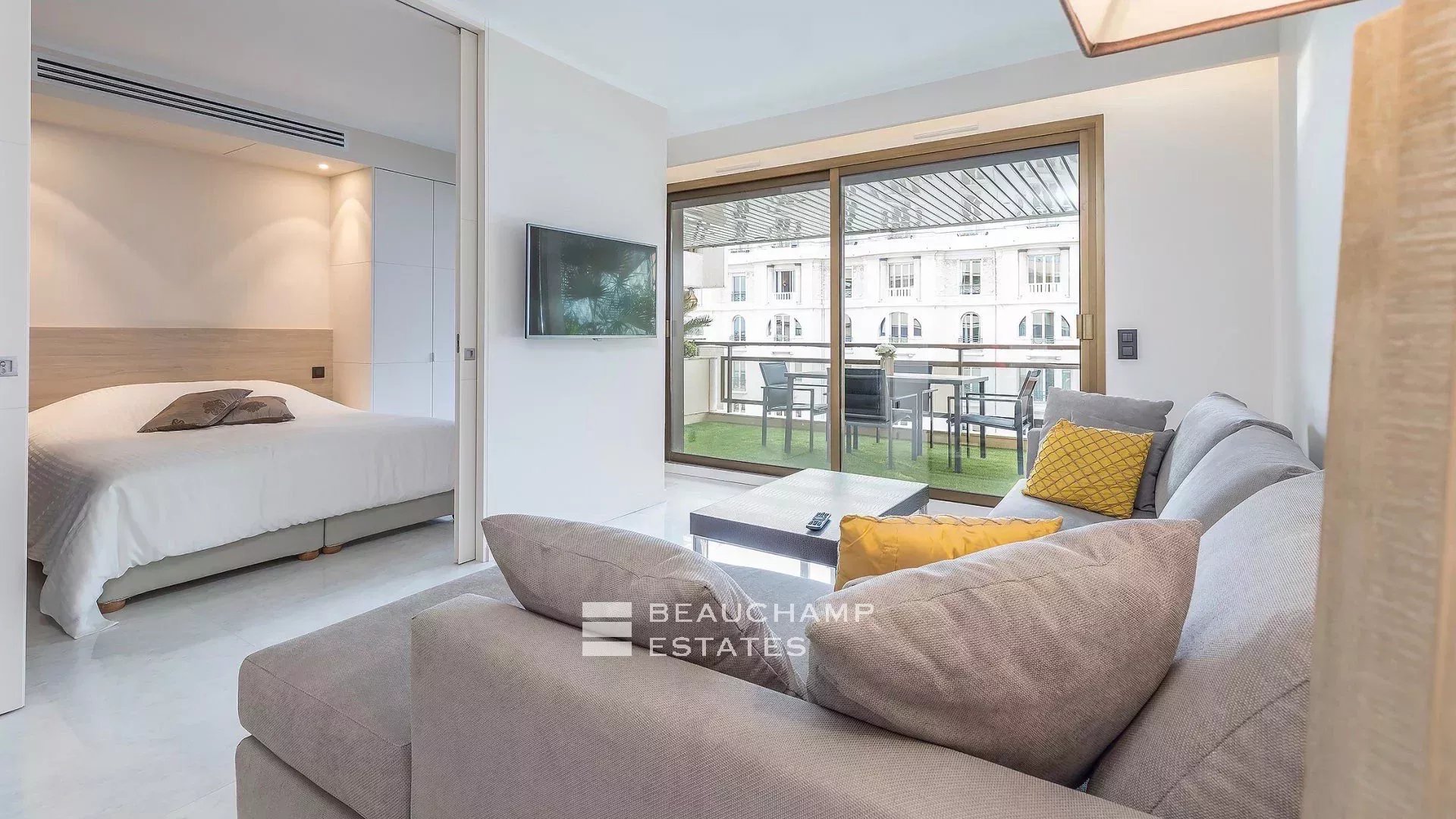 Cannes close to Croisette – Stunning 2 bedrooms apartment Cannes close to Croisette – Stunning 2 bedrooms apartment