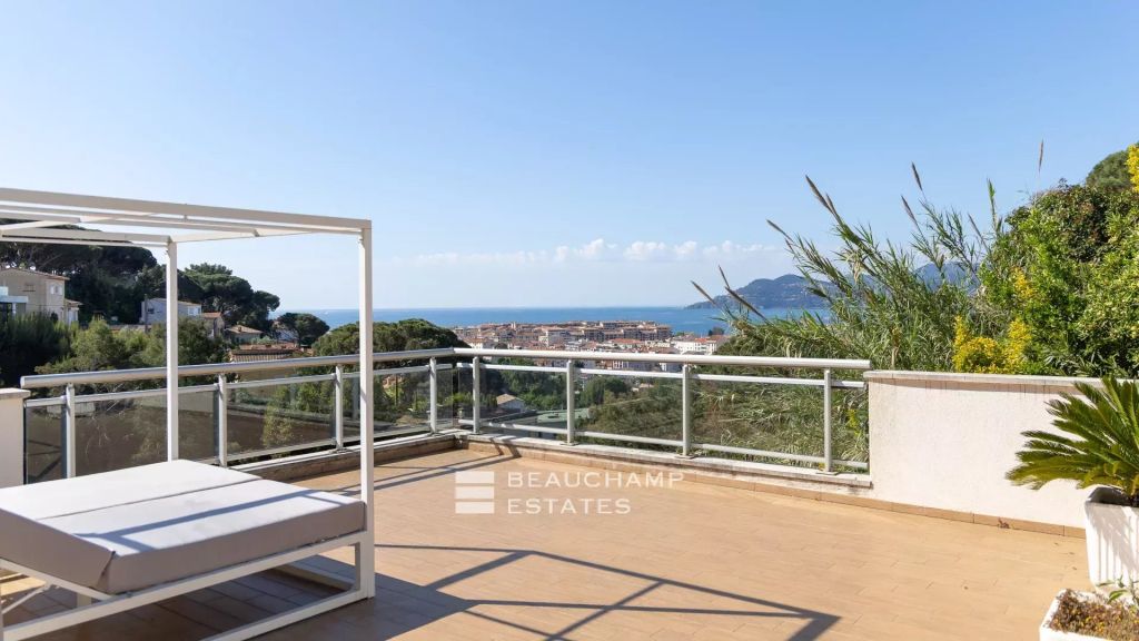 Cannes – Contemporary villa with sea view