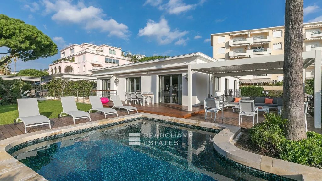 Cannes Croisette 5 bedrooms villa