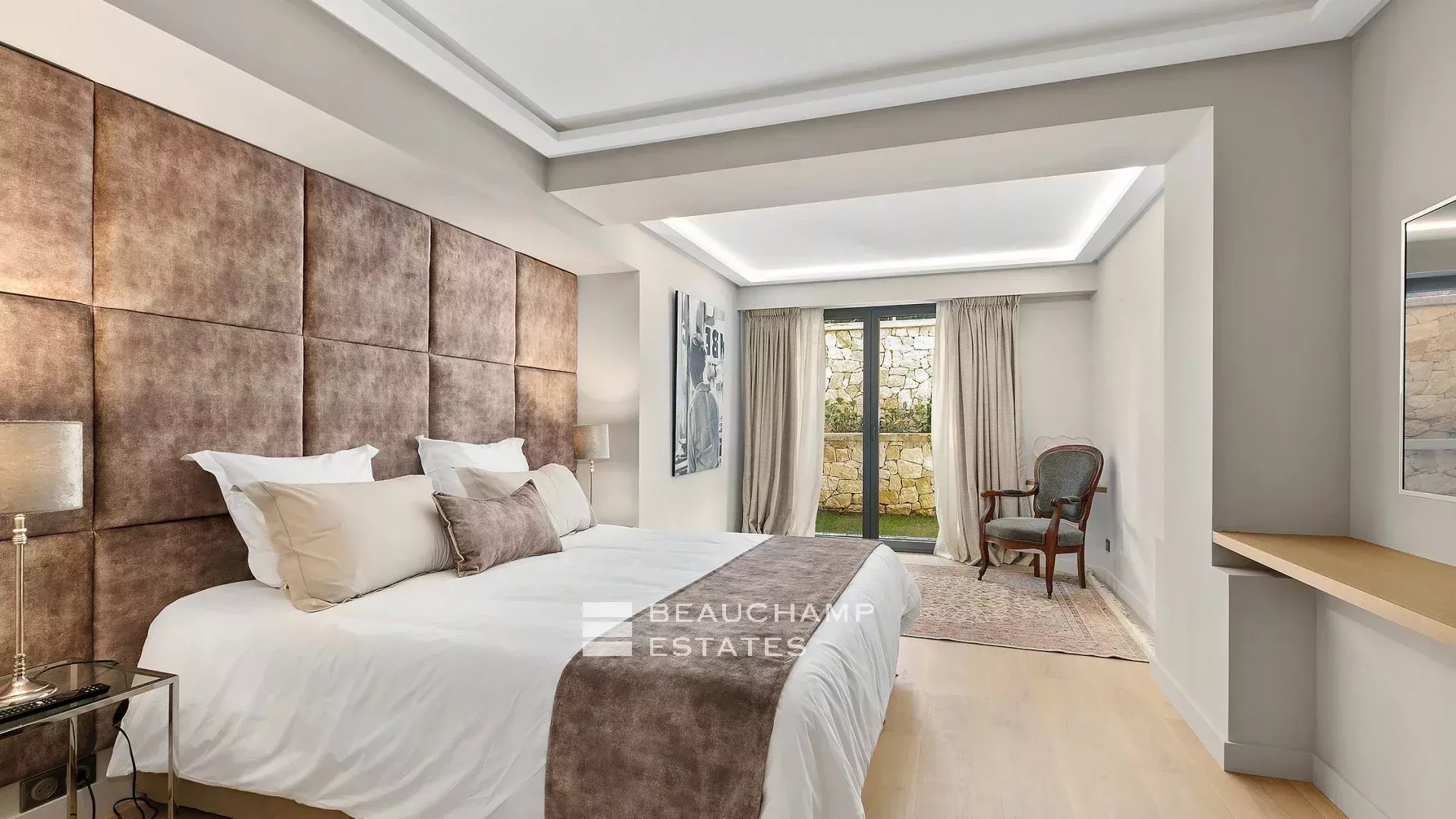 Cannes Croisette 5 bedrooms villa Cannes Croisette 5 bedrooms villa