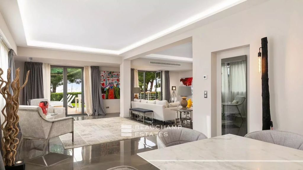 Cannes Croisette 5 bedrooms villa
