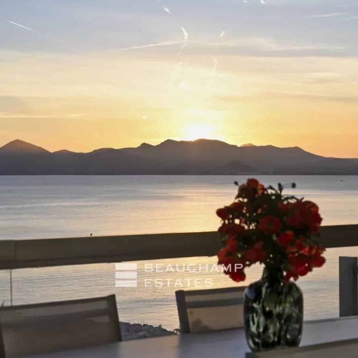 Cannes Croisette – appartement avec vue mer panoramique