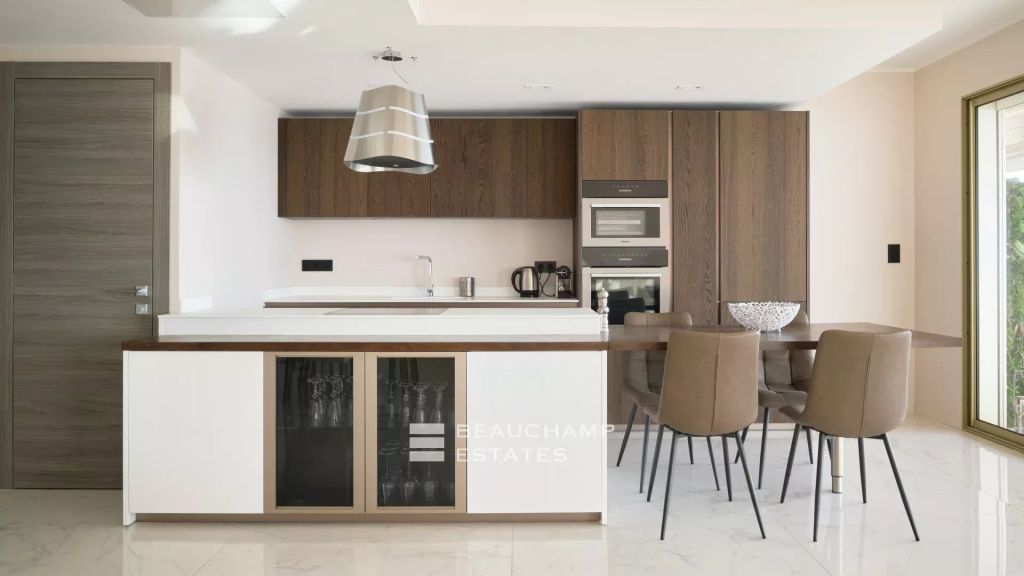 Cannes Croisette – appartement avec vue mer panoramique