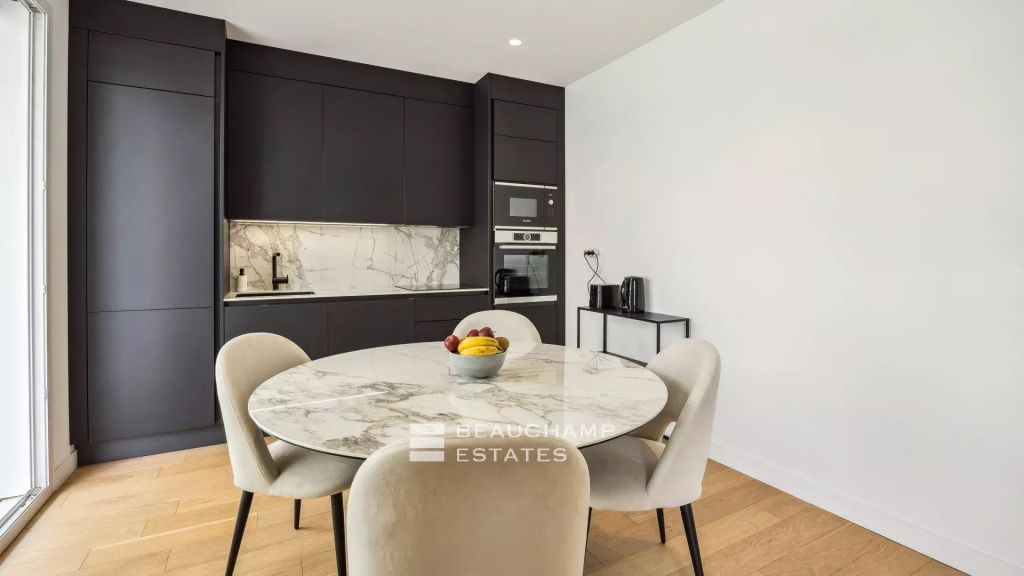 Cannes Croisette – Beautiful 2 bedroom apartment entirely renovated