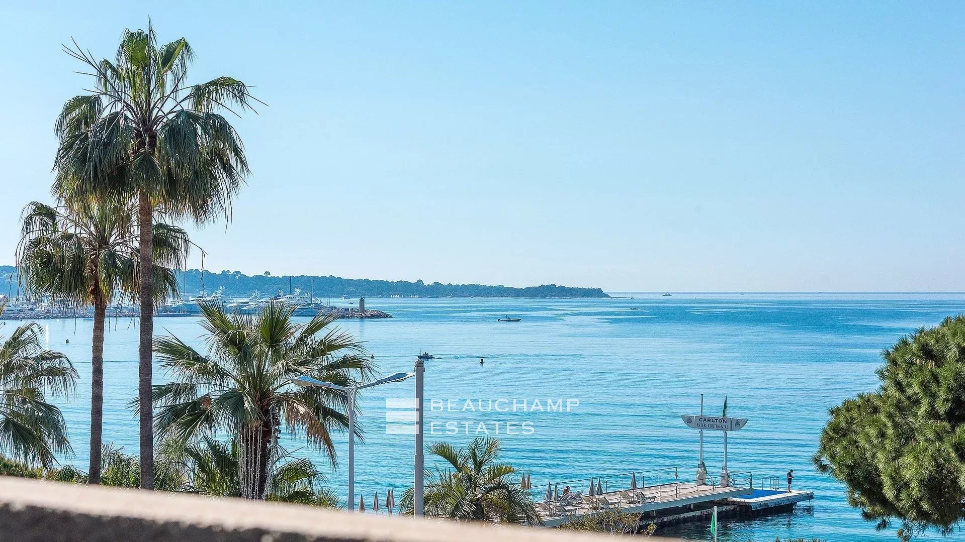 Cannes Croisette – Bel appartement avec 3 Chambres Cannes Croisette – Beautiful 3 bedrooms Apartment