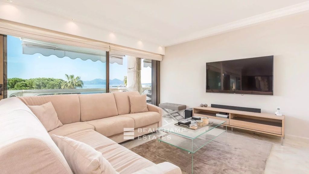Cannes Croisette – Beautiful 3 bedrooms Apartment