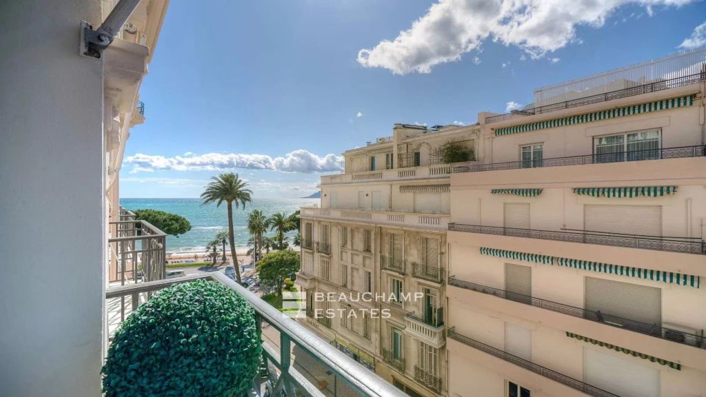 Cannes Croisette – Luxurious Two Bedroom Apartment in Cannes