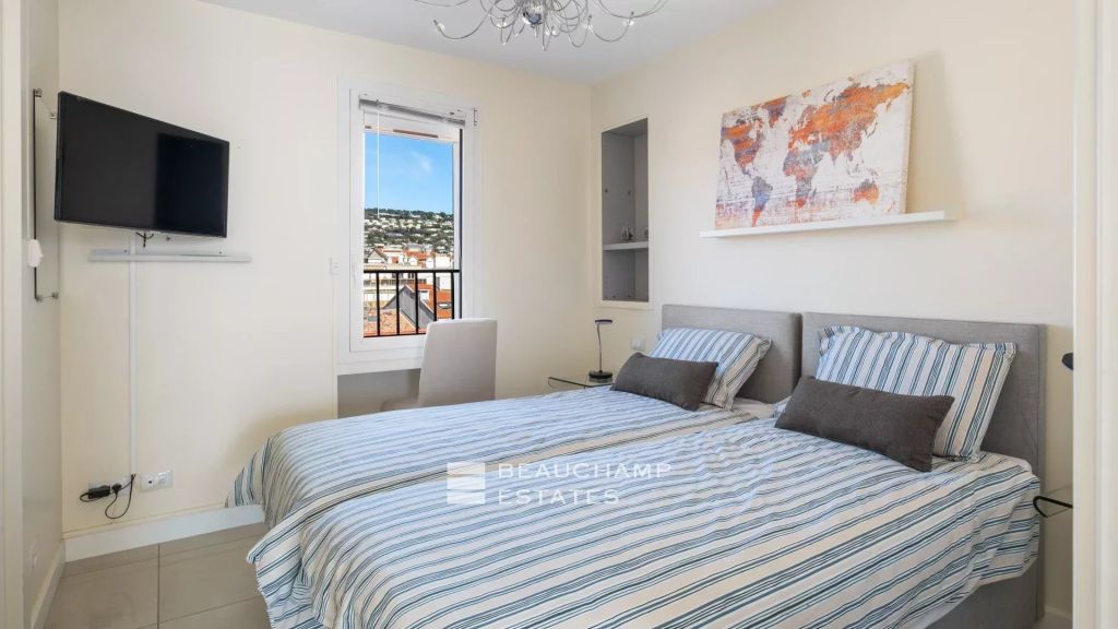 Cannes Croisette – Sea view apartment