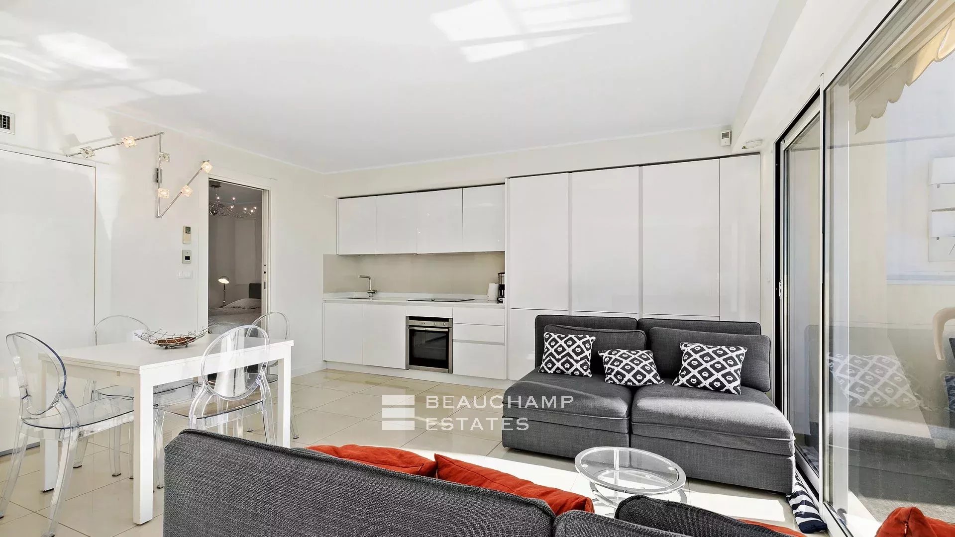 Cannes Croisette – Sea view apartment Cannes Croisette – Sea view apartment