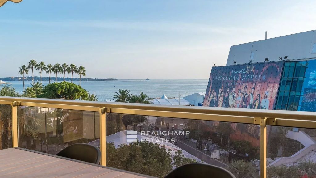 Cannes Croisette – Splendid apartment facing the Palais