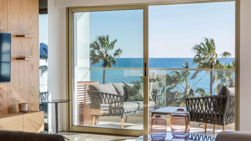 Cannes Croisette – Sumptuous 3 Bedrooms Apartment