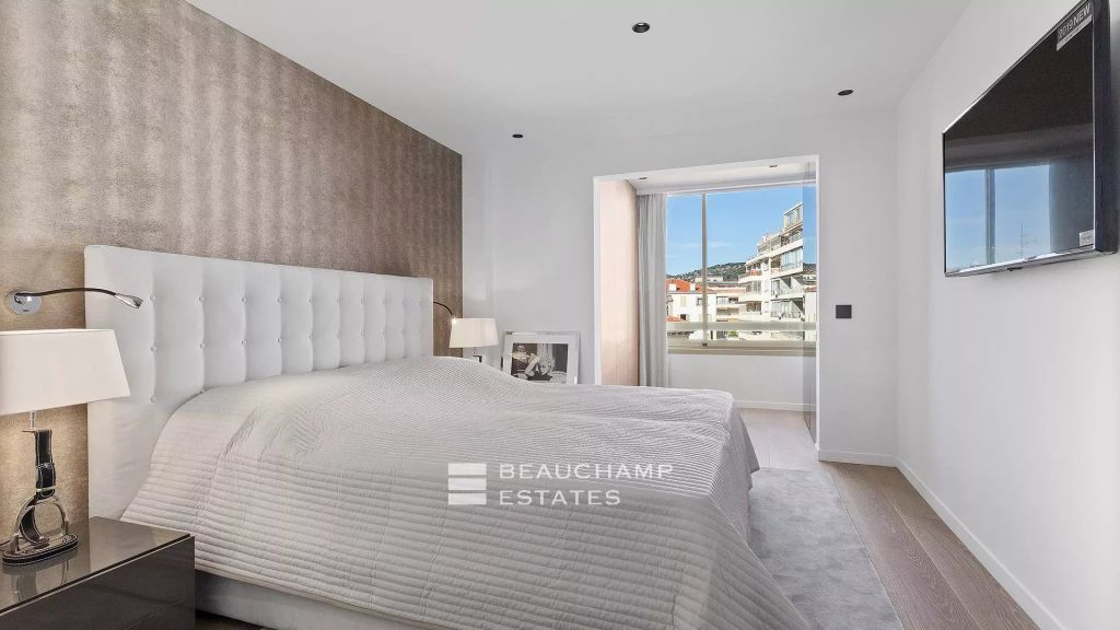 Cannes Croisette – Sumptuous 3 Bedrooms Apartment