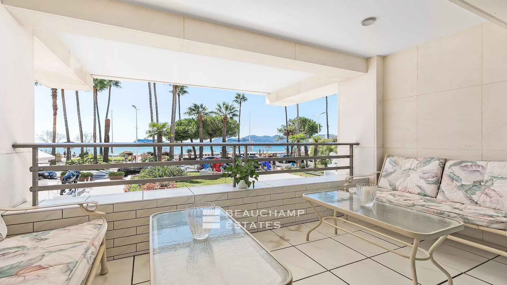 Cannes Croisette – Superb 2 Bedroom Cannes Croisette – Superb 2 Bedroom