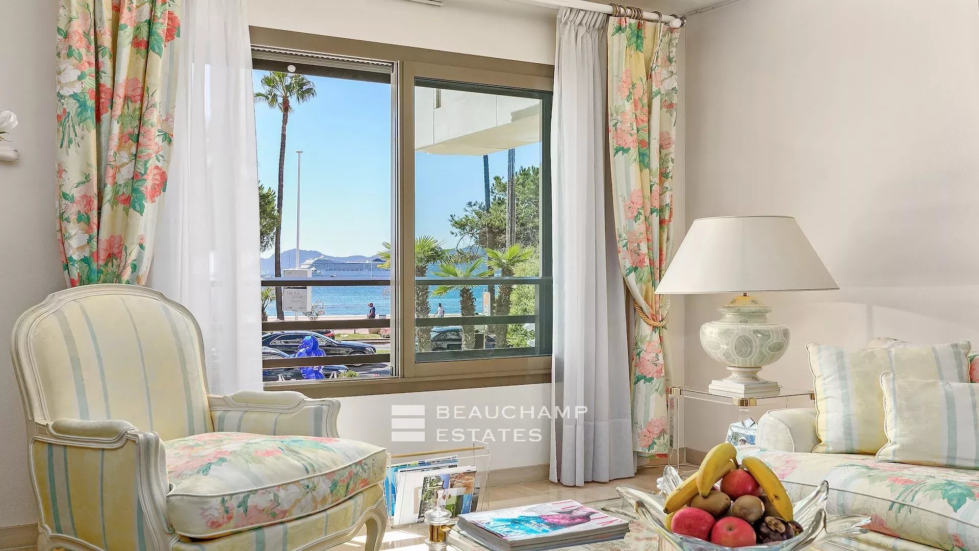 Cannes Croisette – Superb 2 Bedroom Cannes Croisette – Superb 2 Bedroom