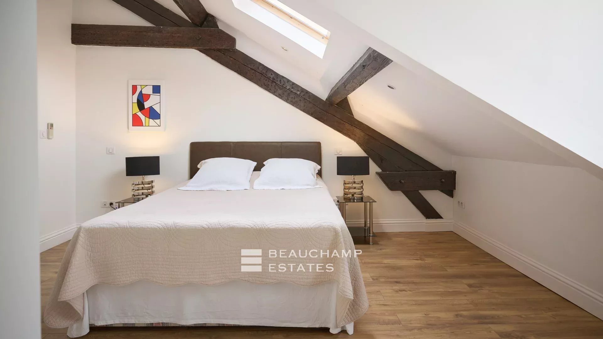 Cannes – Superb Villa Belle Epoque located near of center – 10 Bedrooms Cannes – Superb Villa Belle Epoque located near of center – 10 Bedrooms