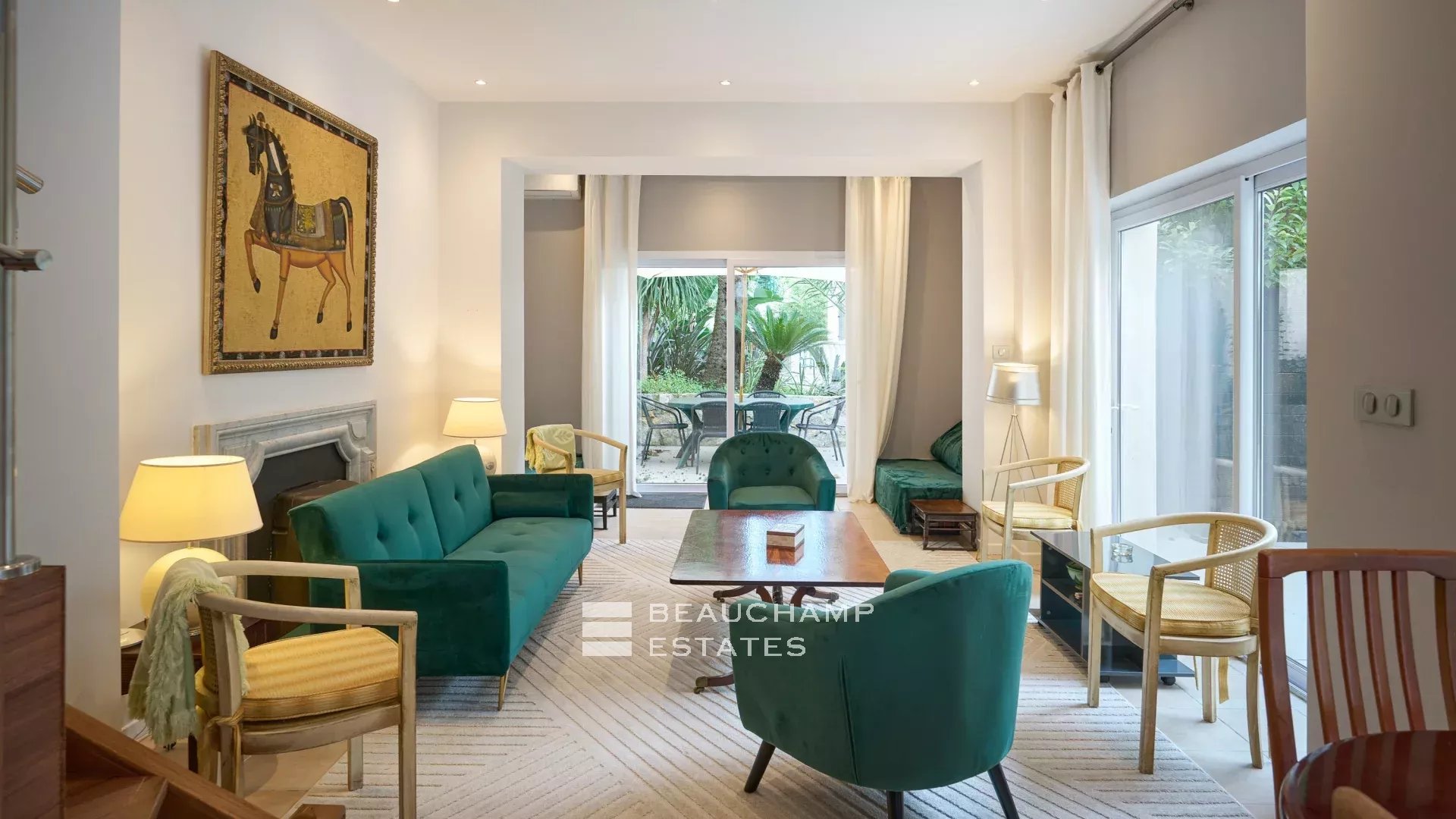 Cannes – Superb Villa Belle Epoque located near of center – 10 Bedrooms Cannes – Superb Villa Belle Epoque located near of center – 10 Bedrooms