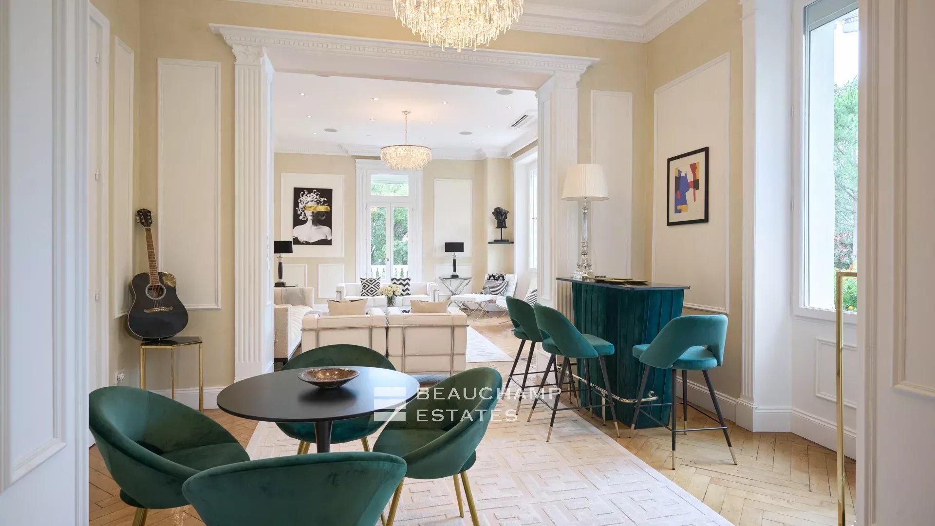 Cannes – Superb Villa Belle Epoque located near of center – 10 Bedrooms Cannes – Superb Villa Belle Epoque located near of center – 10 Bedrooms