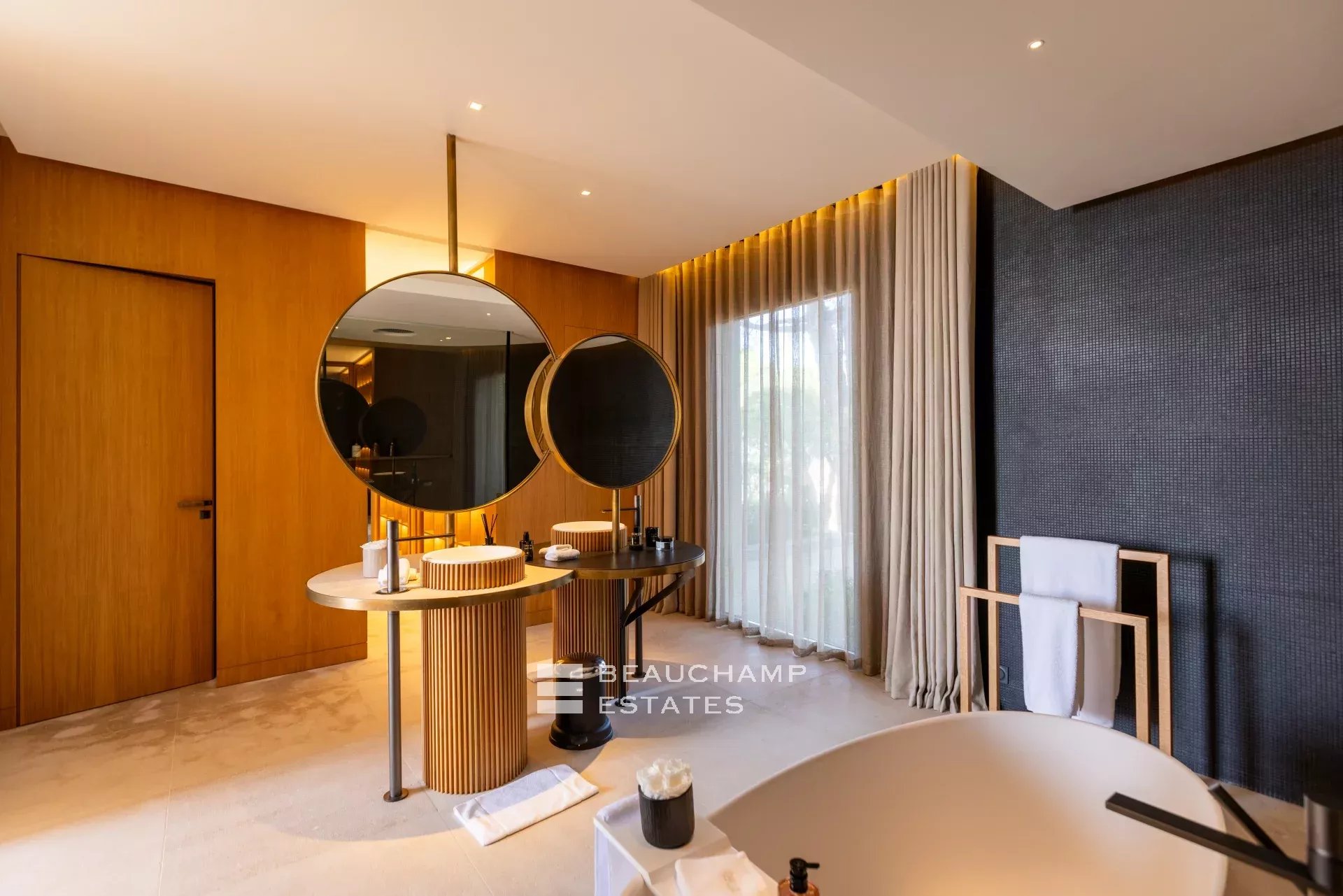 Cannes – Villa Belle Époque – 12 Bedrooms Cannes – Villa Belle Époque – 12 Bedrooms