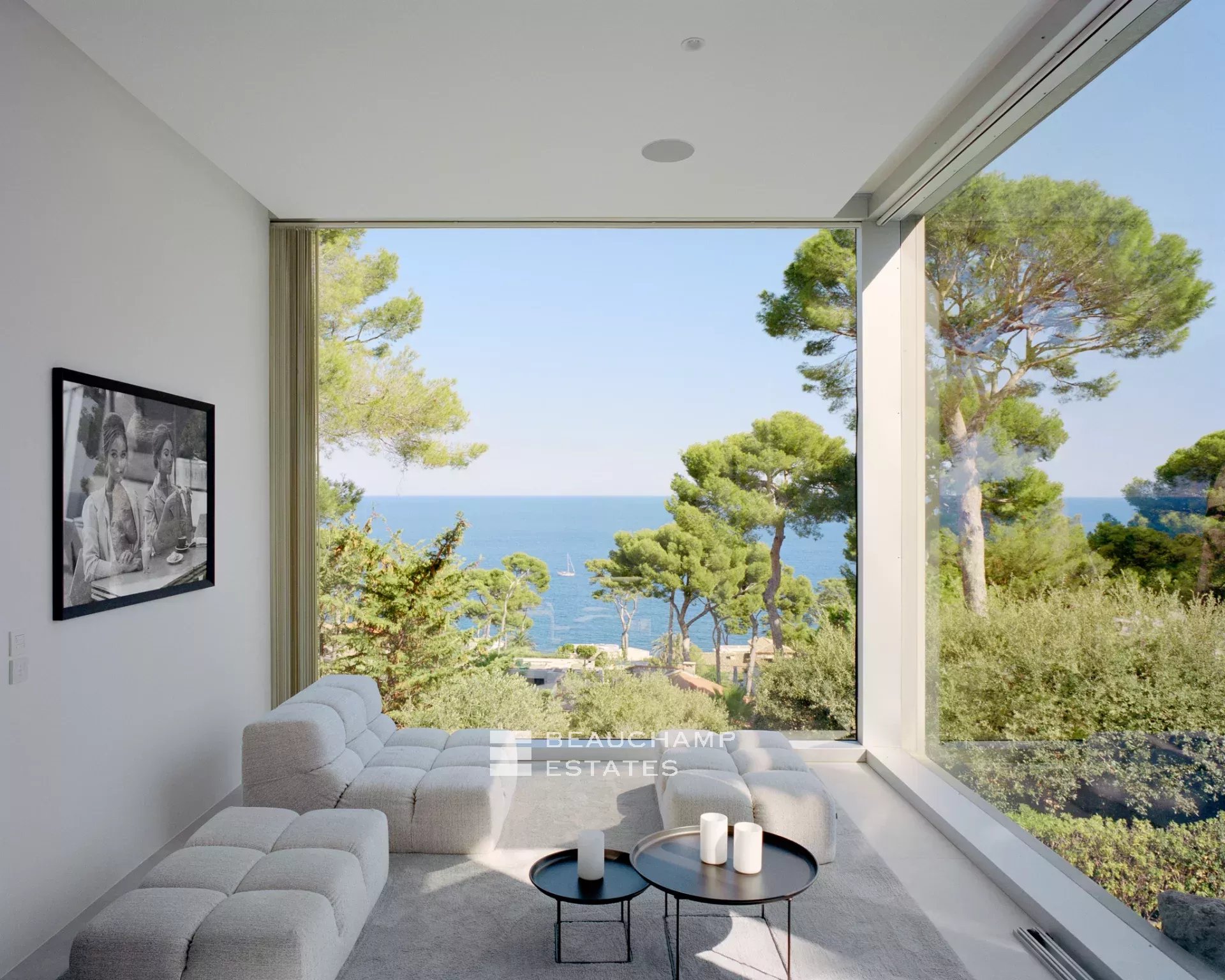 Cap d’Antibes 5-bedroom architect-designed villa Cap d’Antibes 5-bedroom architect-designed villa