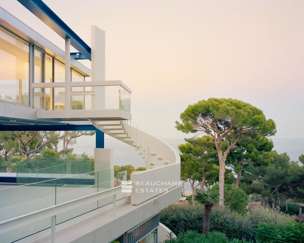 Cap d’Antibes 5-bedroom architect-designed villa