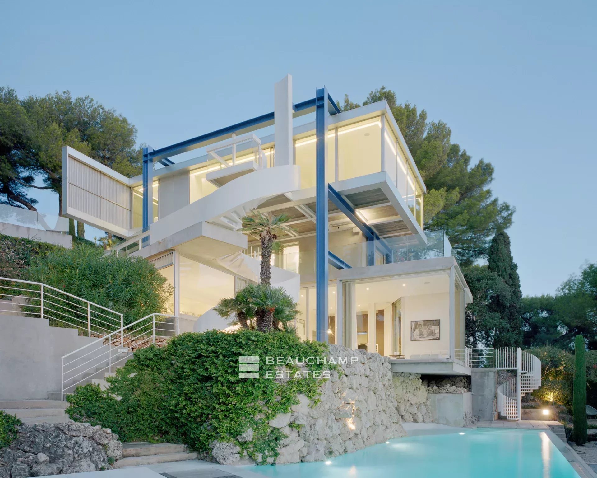 Cap d’Antibes 5-bedroom architect-designed villa Cap d’Antibes 5-bedroom architect-designed villa