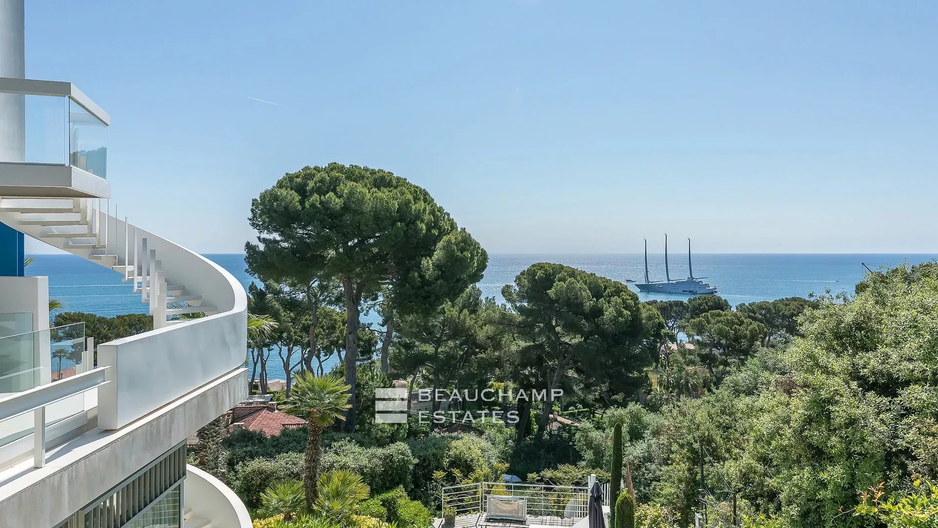 Cap d’Antibes 5-bedroom architect-designed villa Cap d’Antibes 5-bedroom architect-designed villa