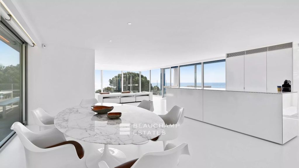 Cap d’Antibes 5-bedroom architect-designed villa