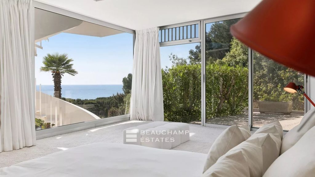Cap d’Antibes 5-bedroom architect-designed villa