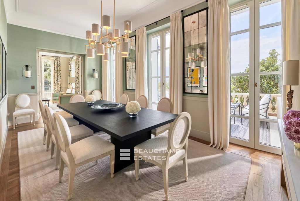 Cap d’Antibes 5-bedroom villa with swimming pool