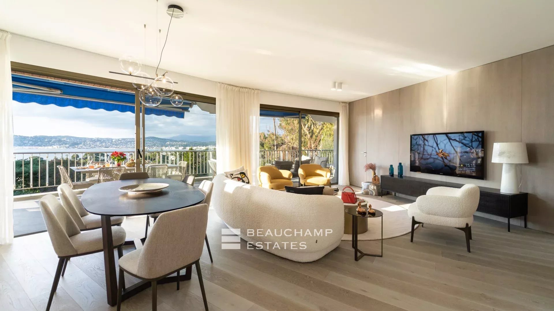 Appartement cap d’antibes vue mer Cap d’Antibes apartment with sea view