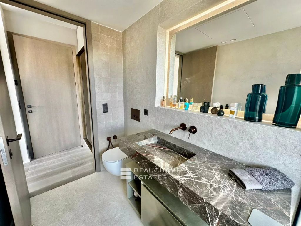 Cap d’Antibes apartment with sea view