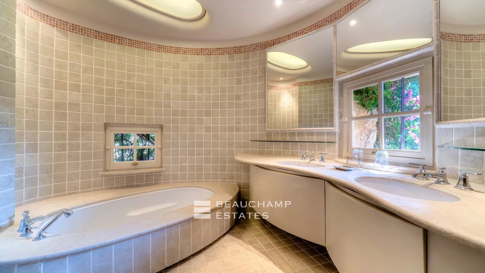 Cap d’Antibes Bastide with 6 bedrooms Cap d’Antibes Bastide with 6 bedrooms