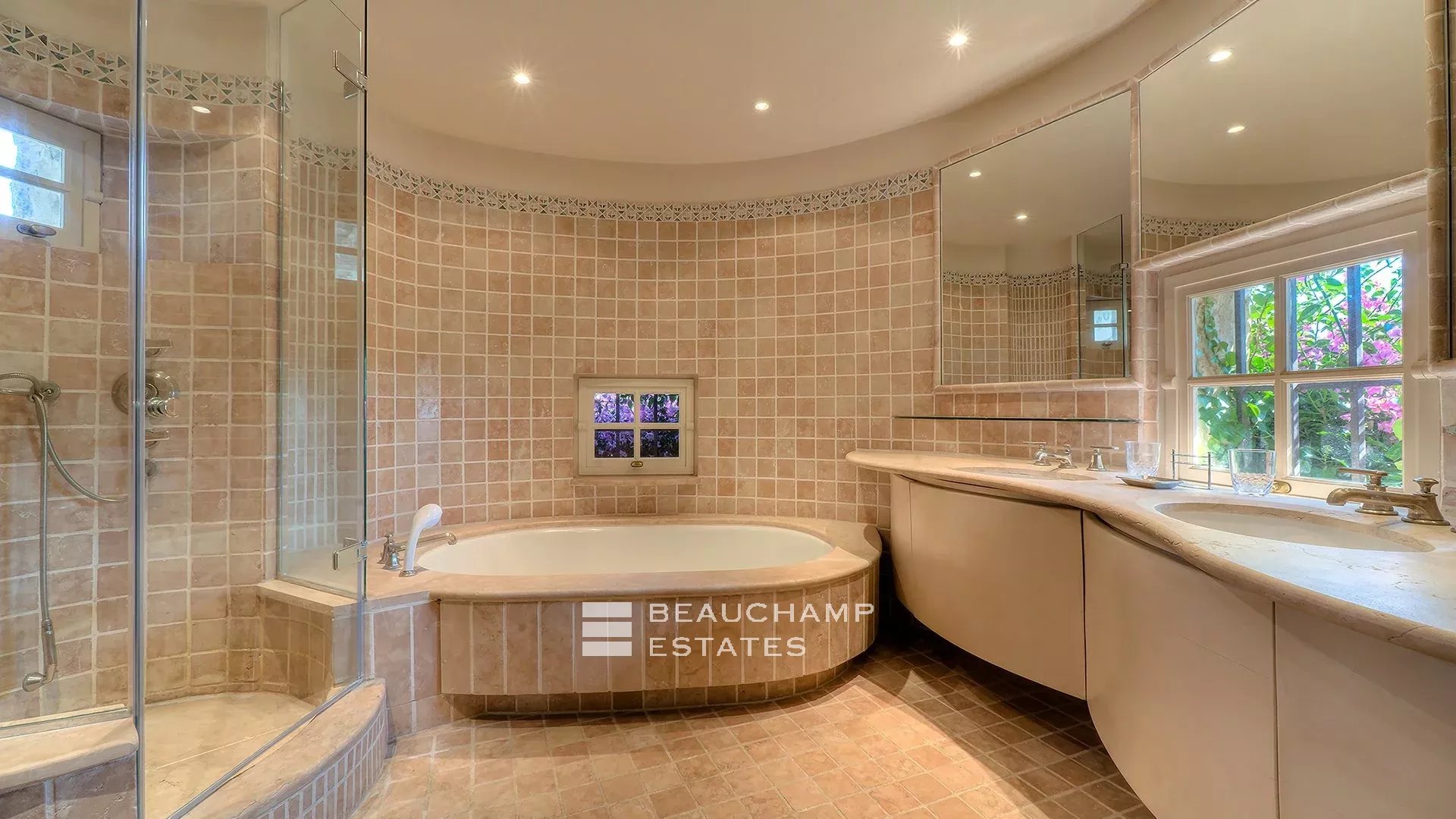 Cap d’Antibes Bastide with 6 bedrooms Cap d’Antibes Bastide with 6 bedrooms