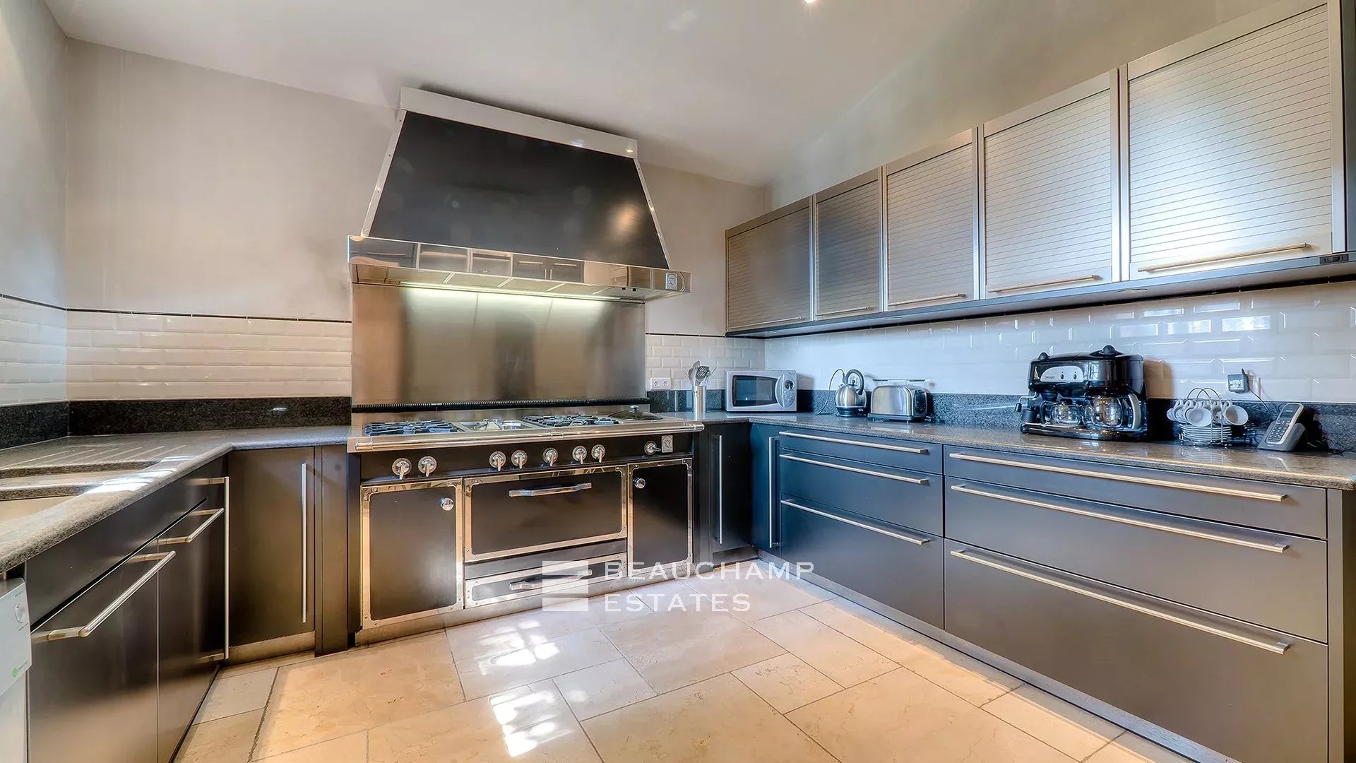 Cap d’Antibes Bastide with 6 bedrooms Cap d’Antibes Bastide with 6 bedrooms