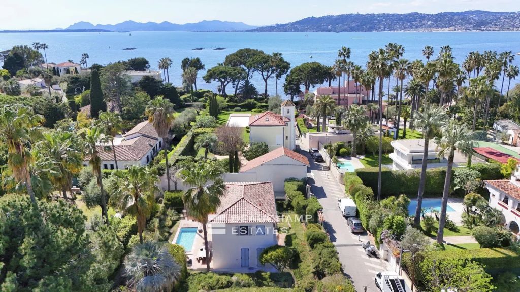 Cap d’Antibes – villa with pool walking distance to beaches