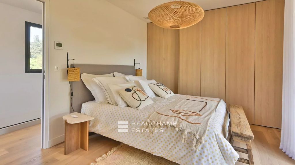 Cap d’Antibes – villa with pool walking distance to beaches