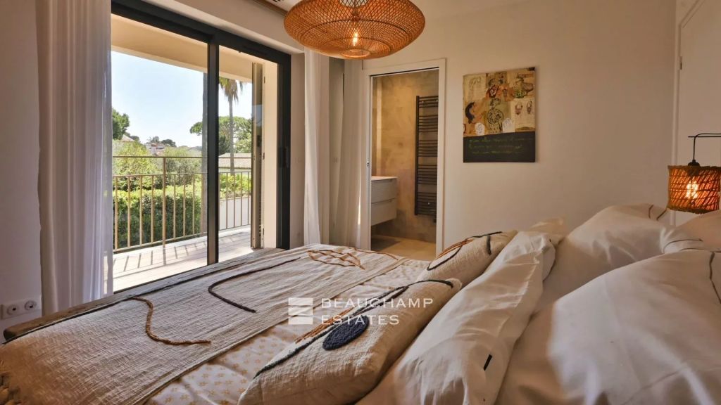 Cap d’Antibes – villa with pool walking distance to beaches