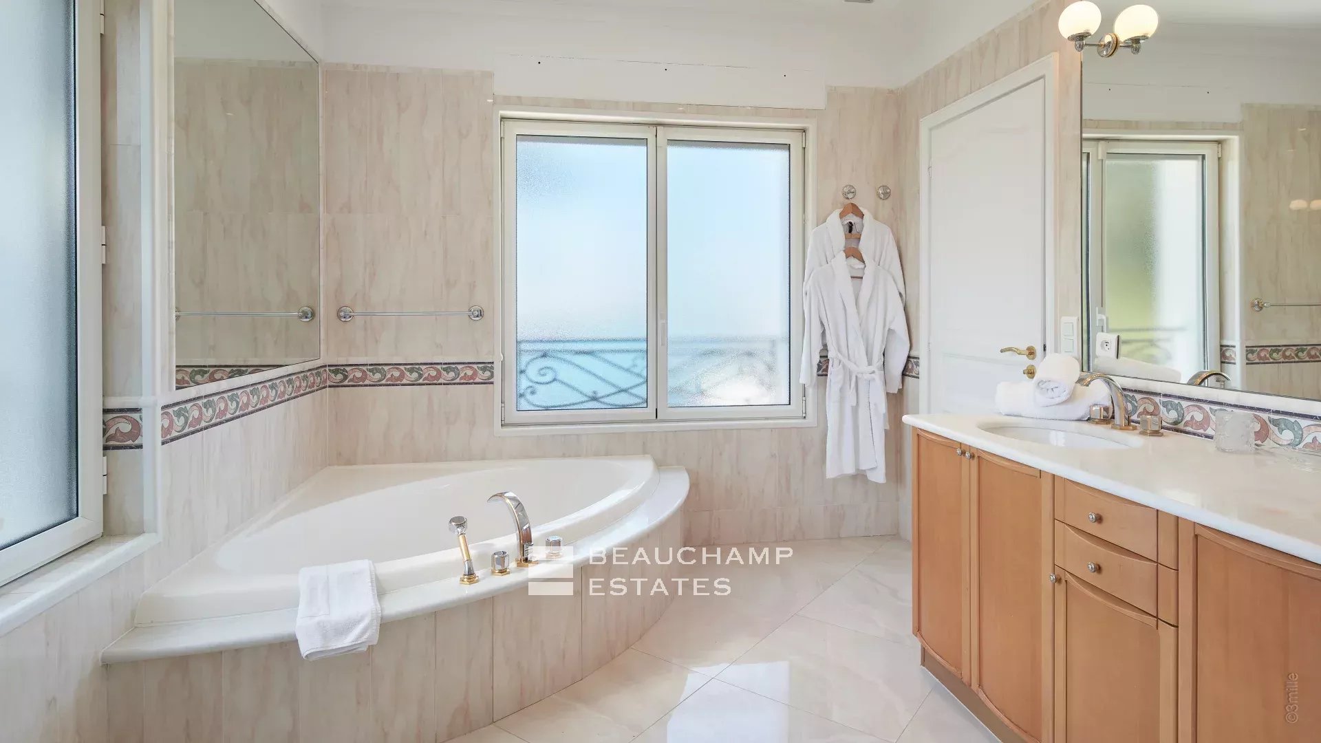 Cap d’Antibes, west side awesome waterfront property Cap d’Antibes, west side awesome waterfront property