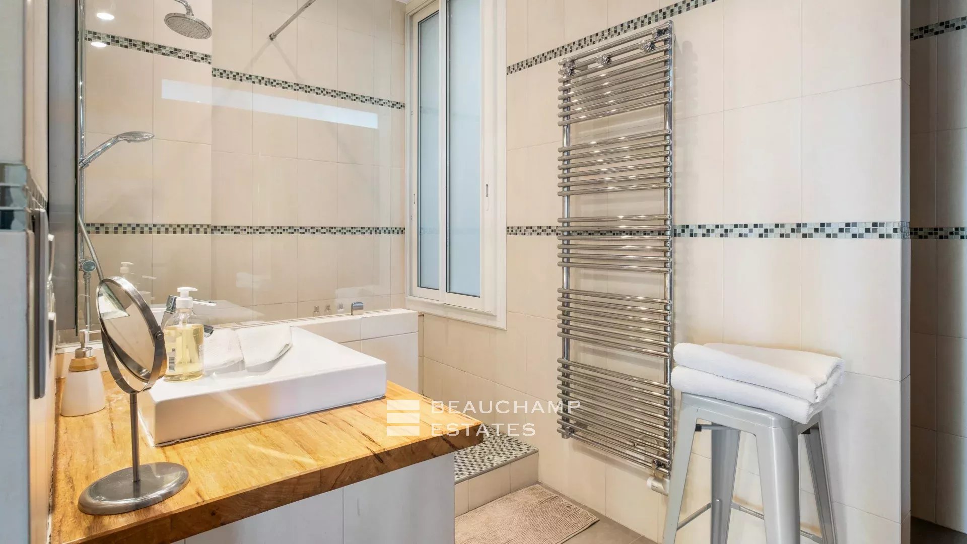 Charming 3 bedroom apartments – Cannes center Charming 3 bedroom apartments – Cannes center