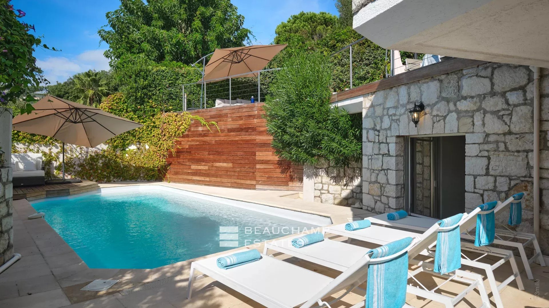 Charming 3 bedroom villa with pool and terraces – Cannes Monfleurry Charming 3 bedroom villa with pool and terraces – Cannes Monfleurry