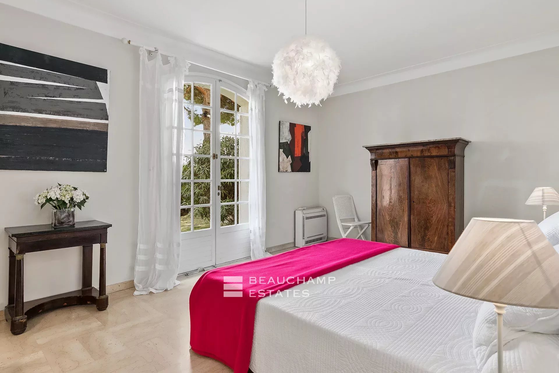 Jolie villa provençale 4 chambres dans les hauteurs de Cannes Charming 4-bedroom Provençal villa in the hills of Cannes