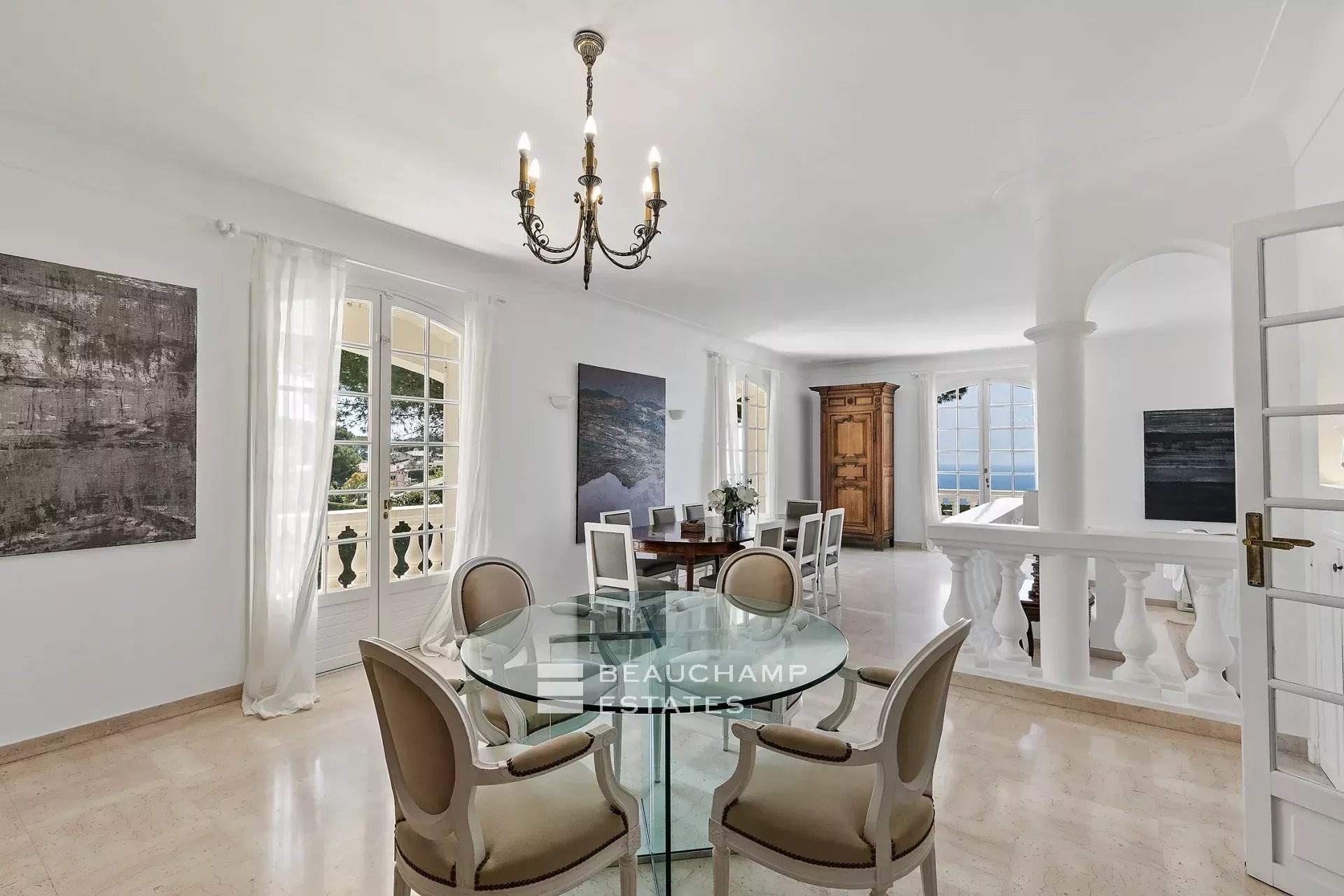 Jolie villa provençale 4 chambres dans les hauteurs de Cannes Charming 4-bedroom Provençal villa in the hills of Cannes