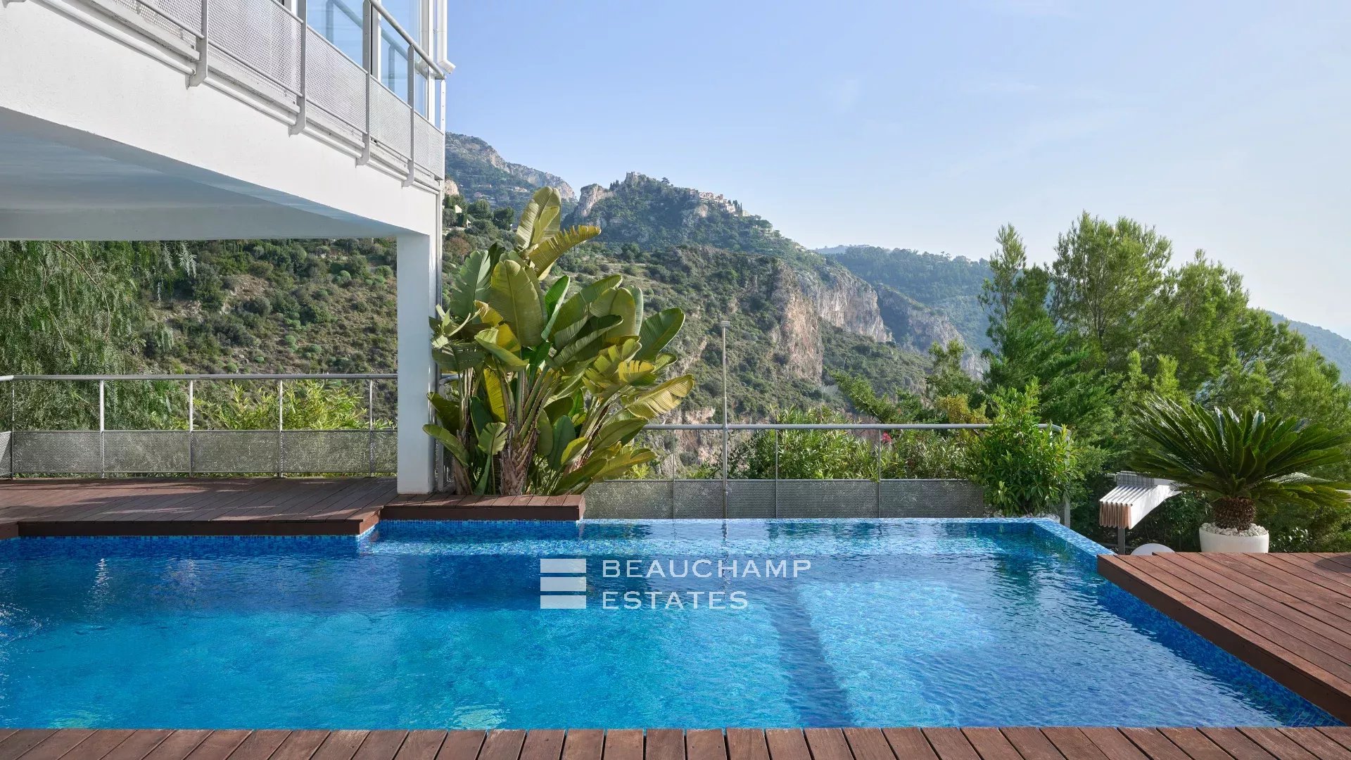 Charming contemporary villa with 4 bedrooms in Eze Charming contemporary villa with 4 bedrooms in Eze