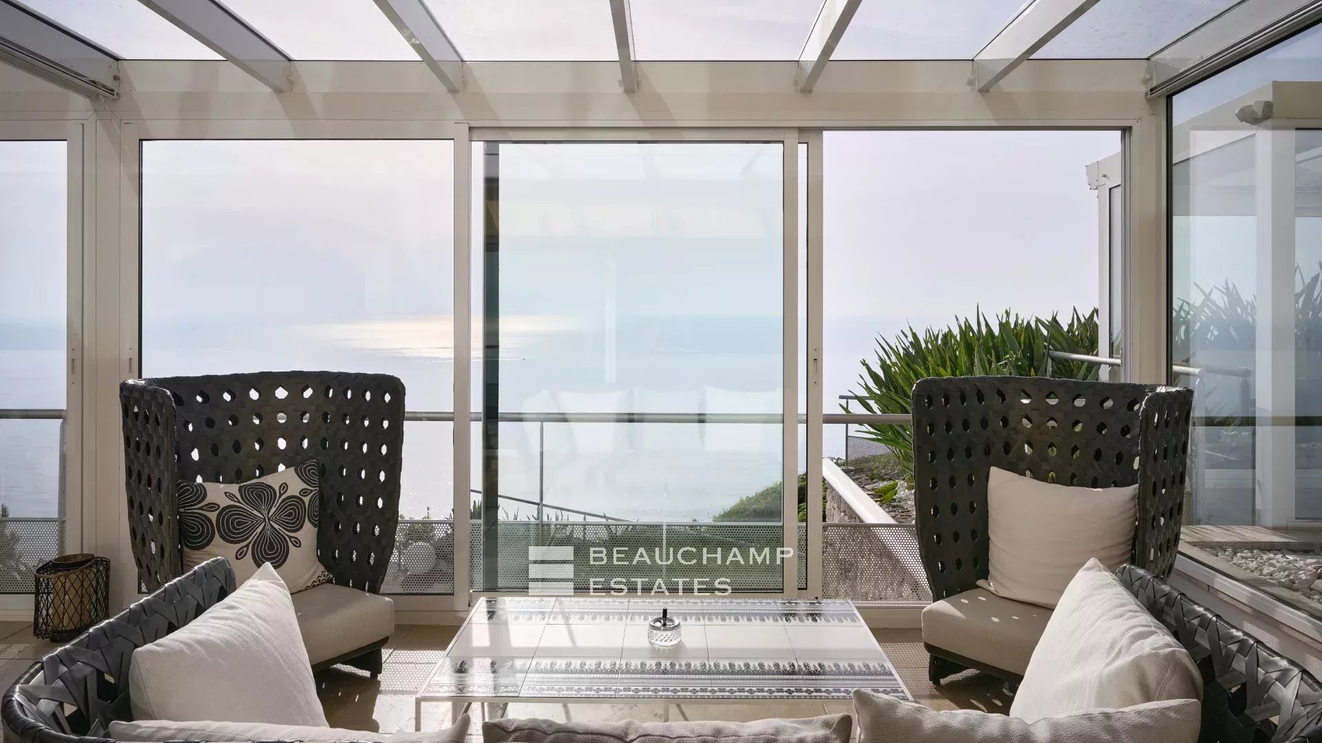 Charming contemporary villa with 4 bedrooms in Eze Charming contemporary villa with 4 bedrooms in Eze