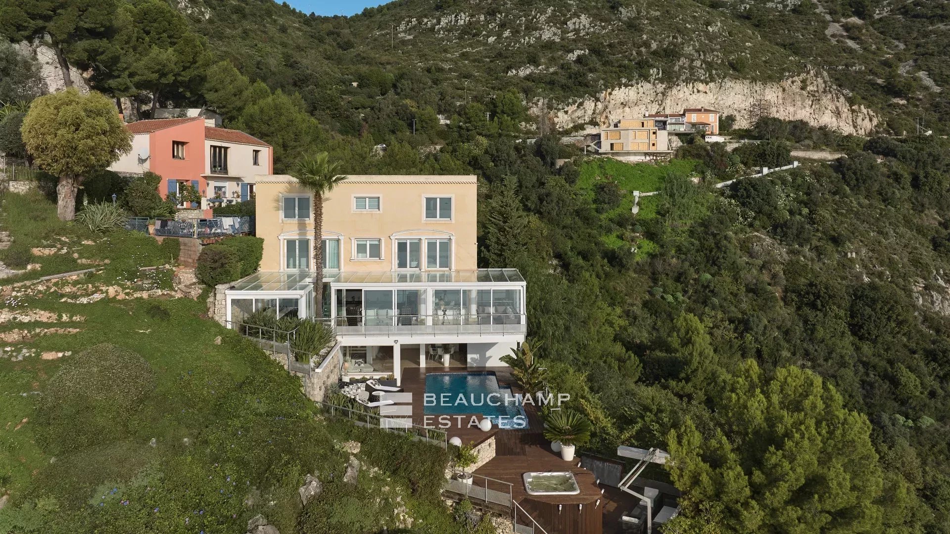 Charming contemporary villa with 4 bedrooms in Eze Charming contemporary villa with 4 bedrooms in Eze