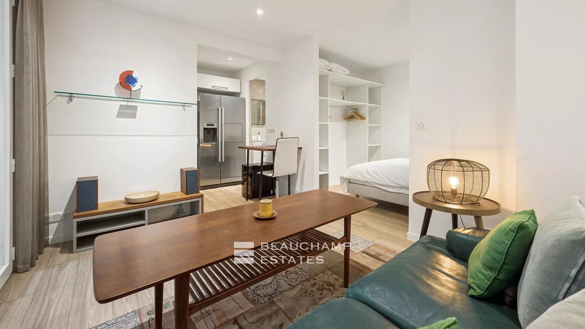 Charmante villa contemporaine de 4 chambres à Roquebrune Cap Martin Charming contemporary villa with 4 bedrooms in Roquebrune Cap Martin.